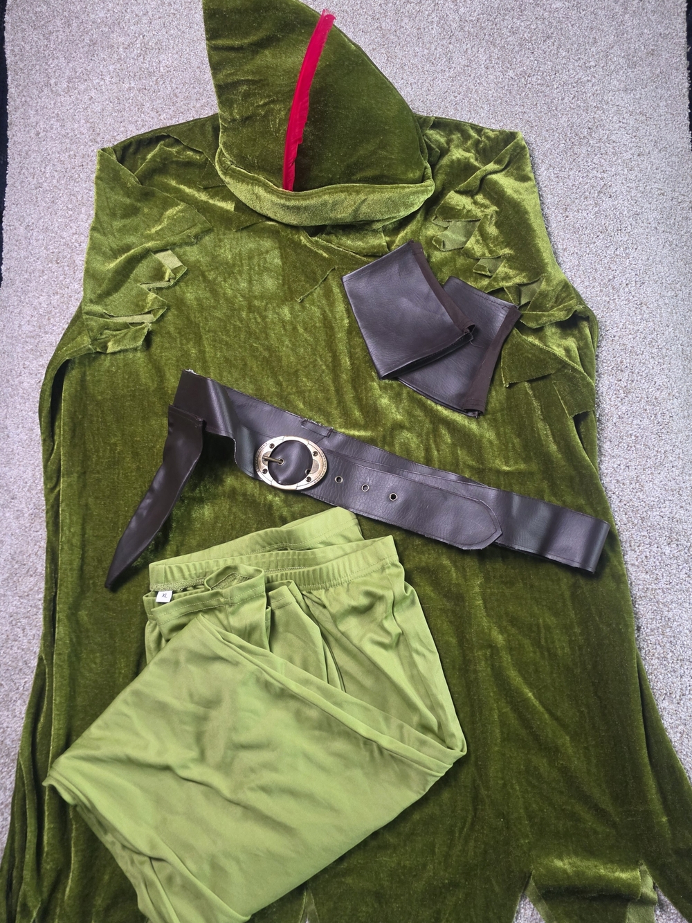 FUN Costumes Adult Peter Pan Costume XL Green Velvet Tunic Leggings Hat FLAW